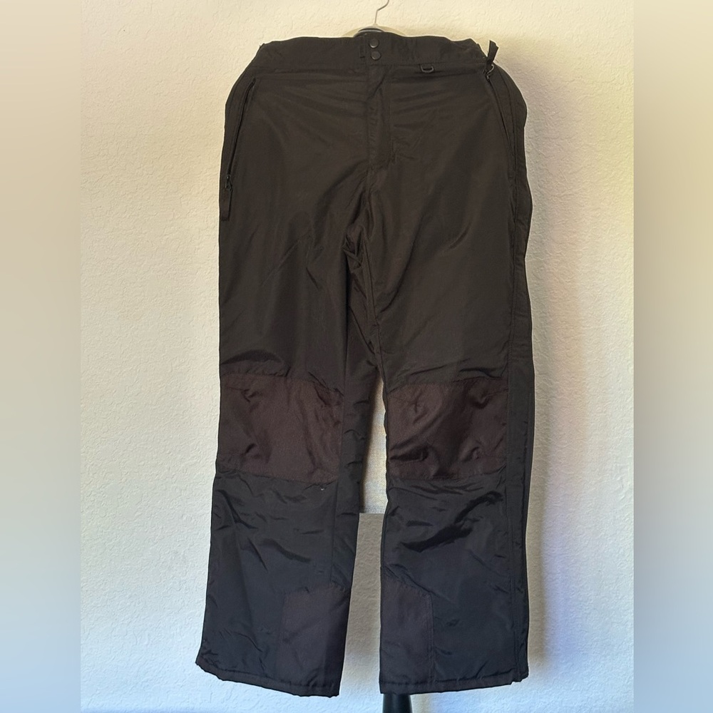 Slalom women’s black nylon ski pants size medium